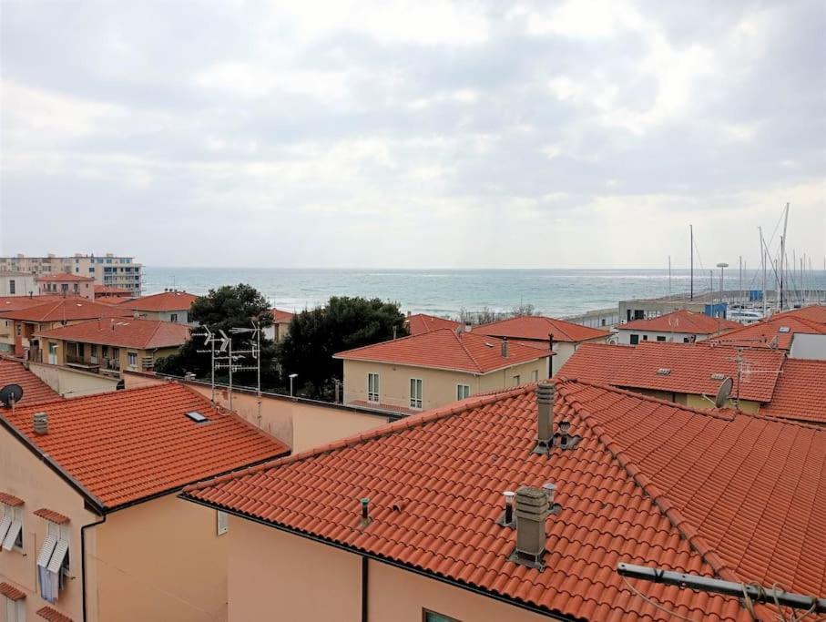 Appartamento A 50 Mt Dal Mare Rosignano Solvay Exterior foto