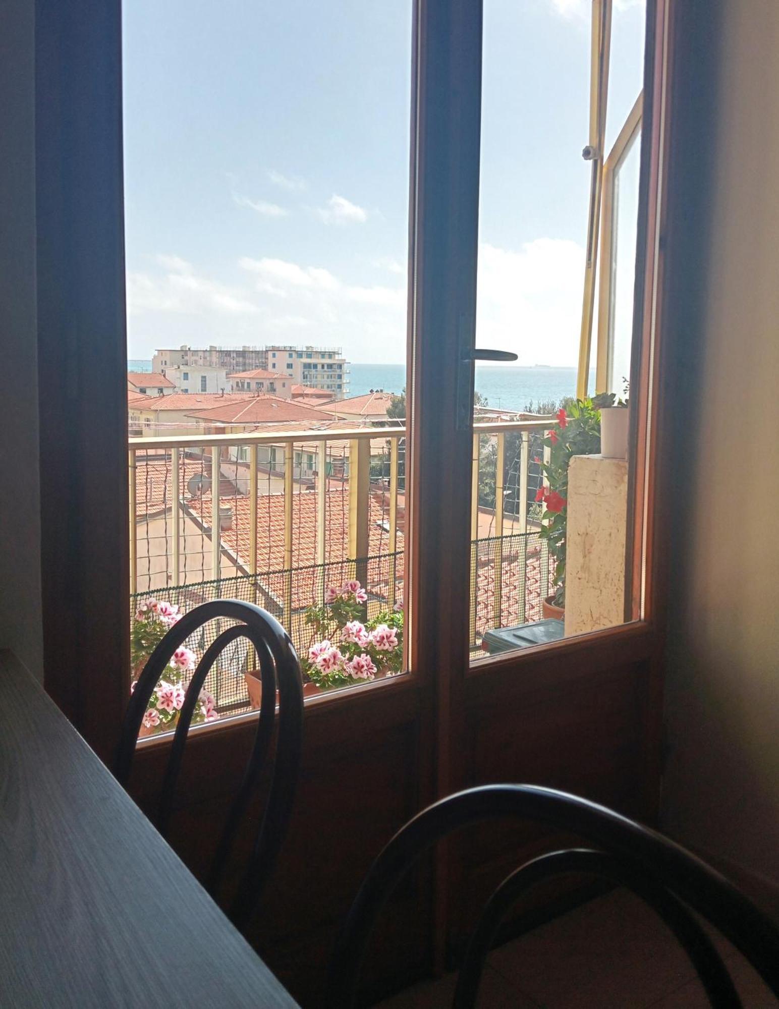 Appartamento A 50 Mt Dal Mare Rosignano Solvay Exterior foto